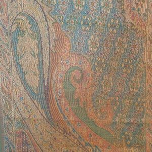 Scarf with pastel design and fringe